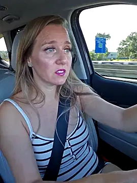 SkyelarSommer online show from November 2025 02:55:02 PM