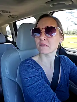 SkyelarSommer online show from February 2026 02:39:01 PM