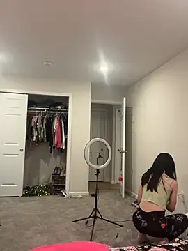 DominiqueX0 online show from February 2025 05:16:01 PM