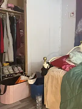 DominiqueX0 online show from March 2026 05:29:02 PM