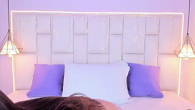 SarahSophia  online show from November 2025 11:25:01 AM