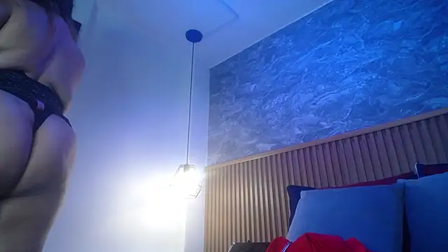 victoria  milf  online show from November 2025 08:12:01 PM