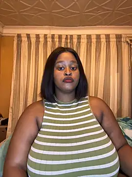 Snapshot of KnockoutBestie chatting on February 2026 05:10:01 PM KnockoutBestie online show from February 2026 05:10:01 PM