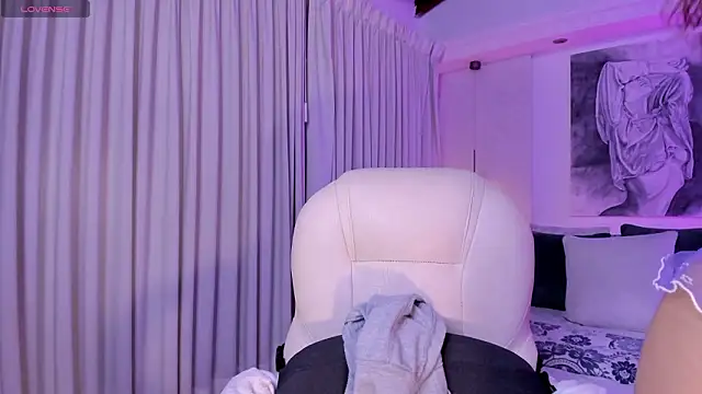 nathalie rivers online show from February 2026 11:22:02 AM