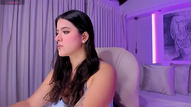 nathalie rivers online show from December 2025 11:09:01 AM