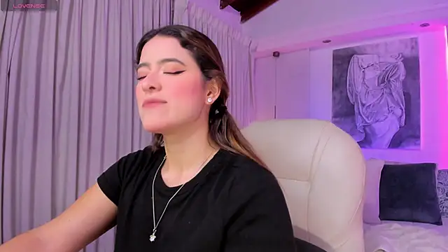 nathalie rivers online show from February 2026 11:23:02 AM