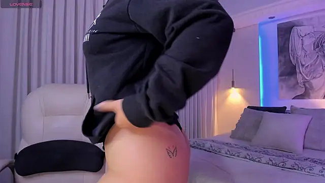 nathalie rivers online show from April 2026 11:27:01 AM