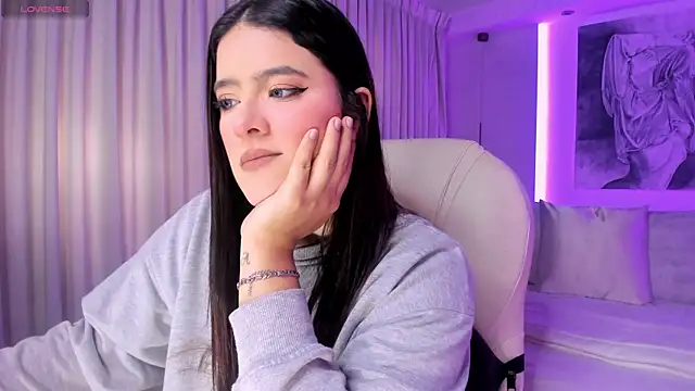 nathalie rivers online show from November 2025 11:32:01 AM