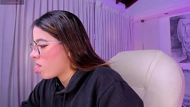 nathalie rivers online show from March 2026 11:29:02 AM