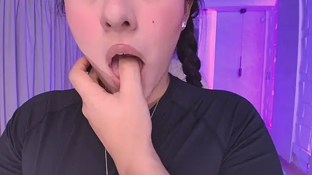 Snapshot of nathalie_rivers chatting on September 2025 11:15:02 AM nathalie rivers online show from September 2025 11:15:02 AM