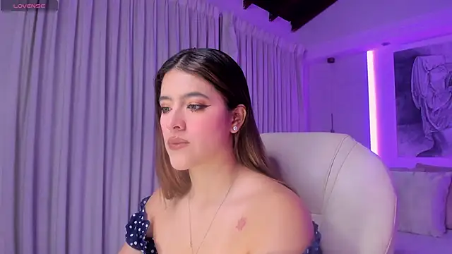 nathalie rivers online show from December 2025 11:01:02 AM