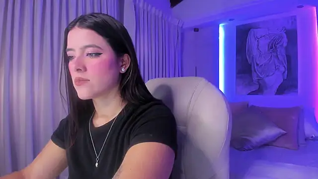 nathalie rivers online show from October 2025 11:20:01 AM