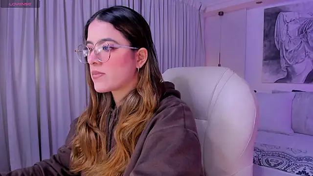 nathalie rivers online show from April 2026 11:16:01 AM