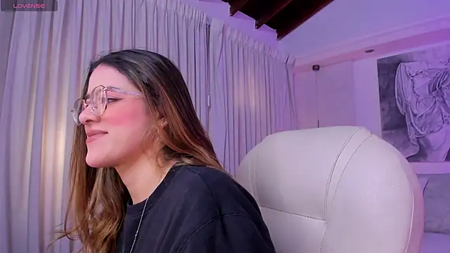 nathalie rivers online show from April 2026 11:45:01 AM