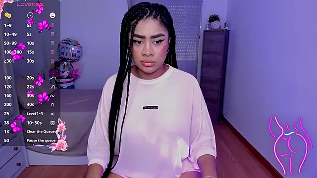 Snapshot of briana_walker chatting on November 2025 11:14:01 AM briana walker online show from November 2025 11:14:01 AM