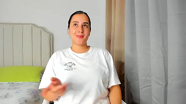 Hanna86 online show from March 2026 07:53:02 PM