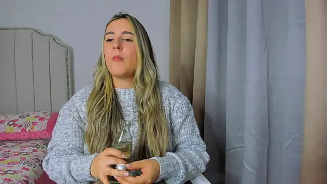 Hanna86 online show from April 2026 12:37:01 AM