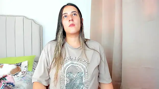 Hanna86 online show from October 2025 03:42:01 PM