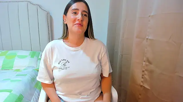 Hanna86 online show from September 2025 02:01:01 AM