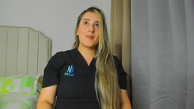 Hanna86 online show from April 2026 12:28:01 AM