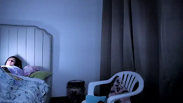 Hanna86 online show from October 2025 03:47:01 AM