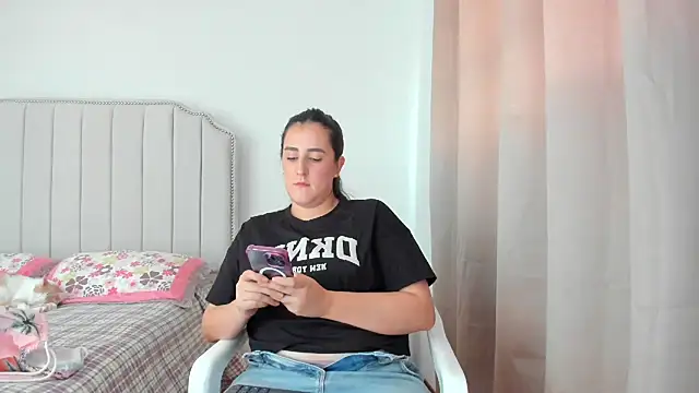 Hanna86 online show from January 2026 07:18:02 PM