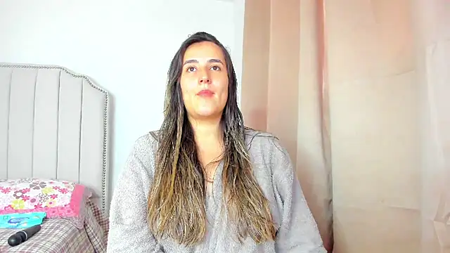 Hanna86 online show from November 2025 08:20:02 PM