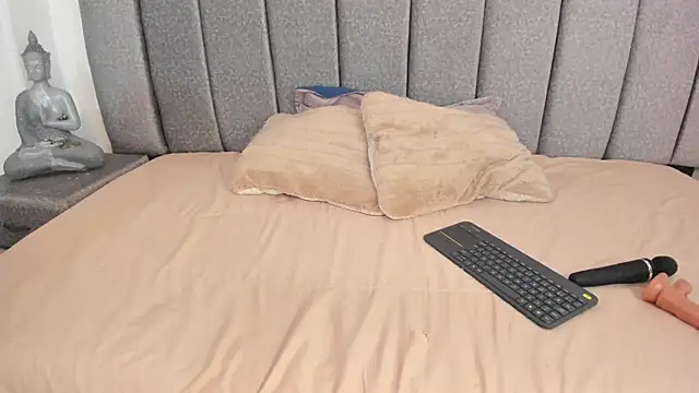 Snapshot of samantha_stan chatting on January 2026 12:34:02 PM samantha stan online show from January 2026 12:34:02 PM