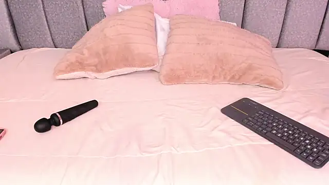 samantha stan online show from October 2025 02:24:02 PM