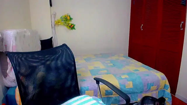 Snapshot of akai_krazna chatting on September 2025 11:27:01 PM akai krazna online show from September 2025 11:27:01 PM