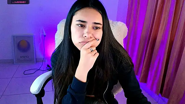 AmyOlimpo online show from October 2025 04:55:02 AM