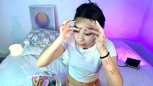 AmyOlimpo online show from April 2026 08:48:01 PM