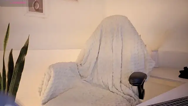 NebetColin online show from March 2026 07:59:01 PM