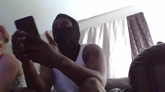 Snapshot of Annonymous607 chatting on October 2025 05:20:01 AM Annonymous607 online show from October 2025 05:20:01 AM