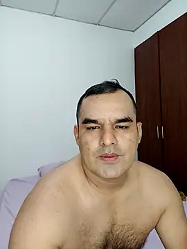 Snapshot of Angeelus2 chatting on September 2025 03:45:01 PM Angeelus2 online show from September 2025 03:45:01 PM