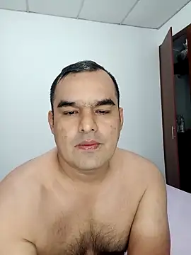 Snapshot of Angeelus2 chatting on September 2025 09:10:01 PM Angeelus2 online show from September 2025 09:10:01 PM
