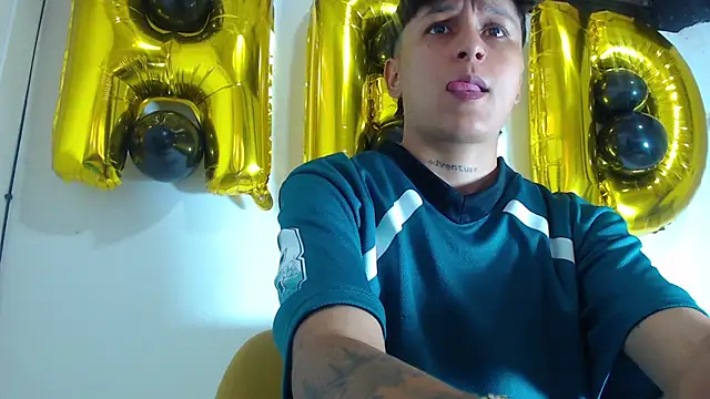 Tamarahryan online show from December 2025 01:17:02 PM