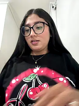 croftsmila online show from November 2025 10:35:02 PM