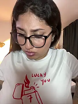 croftsmila online show from March 2026 10:36:01 PM