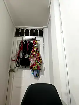 croftsmila online show from October 2025 11:47:02 PM