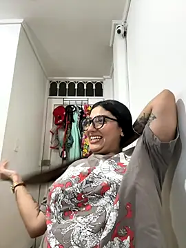 croftsmila online show from November 2025 10:57:01 PM