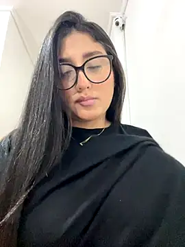 croftsmila online show from December 2025 10:43:02 PM