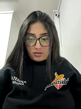 croftsmila online show from October 2025 11:27:02 PM