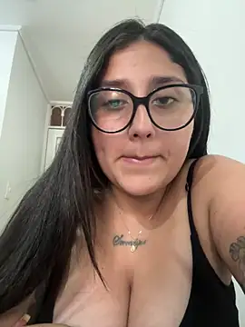 croftsmila online show from October 2025 09:22:01 PM