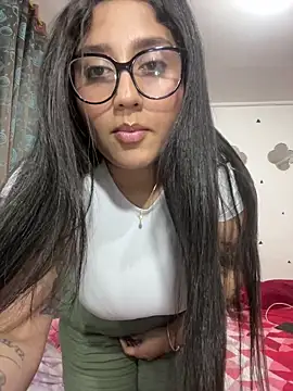 croftsmila online show from February 2026 10:51:02 PM