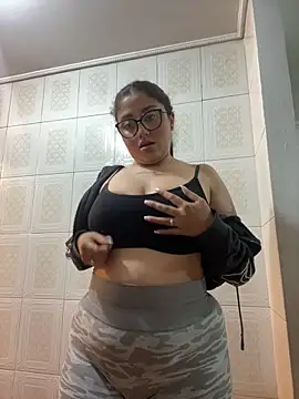 croftsmila online show from April 2026 12:06:02 AM