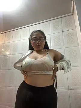 croftsmila online show from April 2026 11:43:02 PM