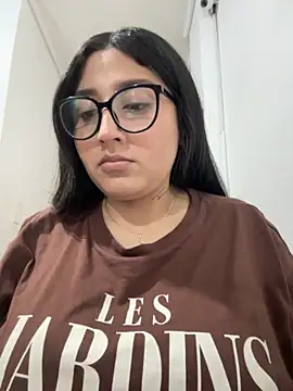 croftsmila online show from November 2025 11:03:02 PM