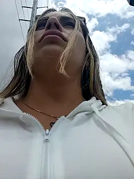 Misscata1106 online show from April 2026 05:25:01 PM