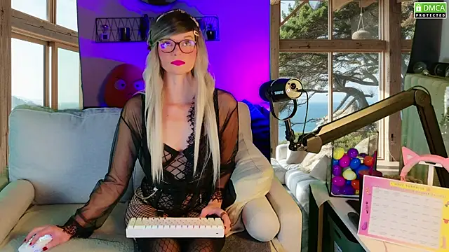 Snapshot of Kittychatte chatting on October 2025 09:44:01 AM Kittychatte online show from October 2025 09:44:01 AM